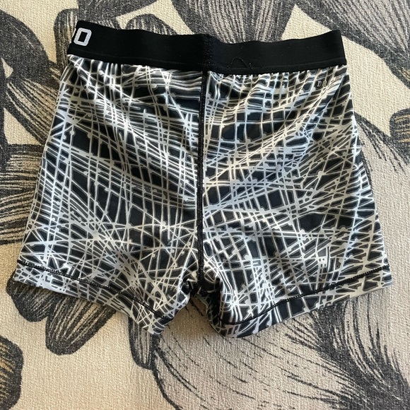 Nike pros - Picture 2 of 2